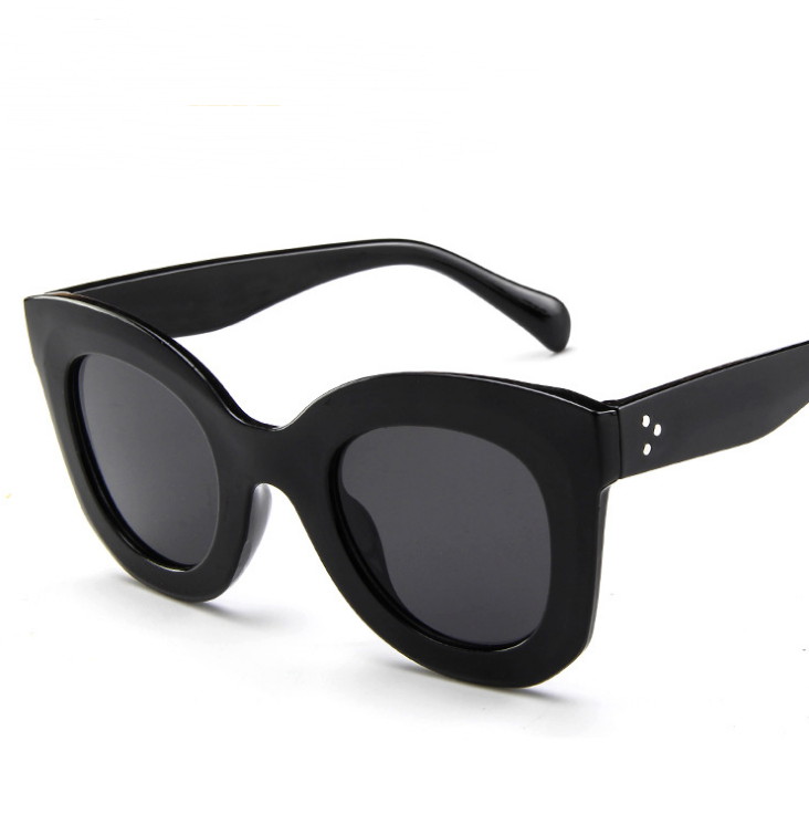 Loovay Laura Zonnebril, Cat Eye Design