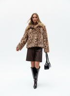 Luipaardprint Faux Fur Jas – Zachte & Stijlvolle Winterjas