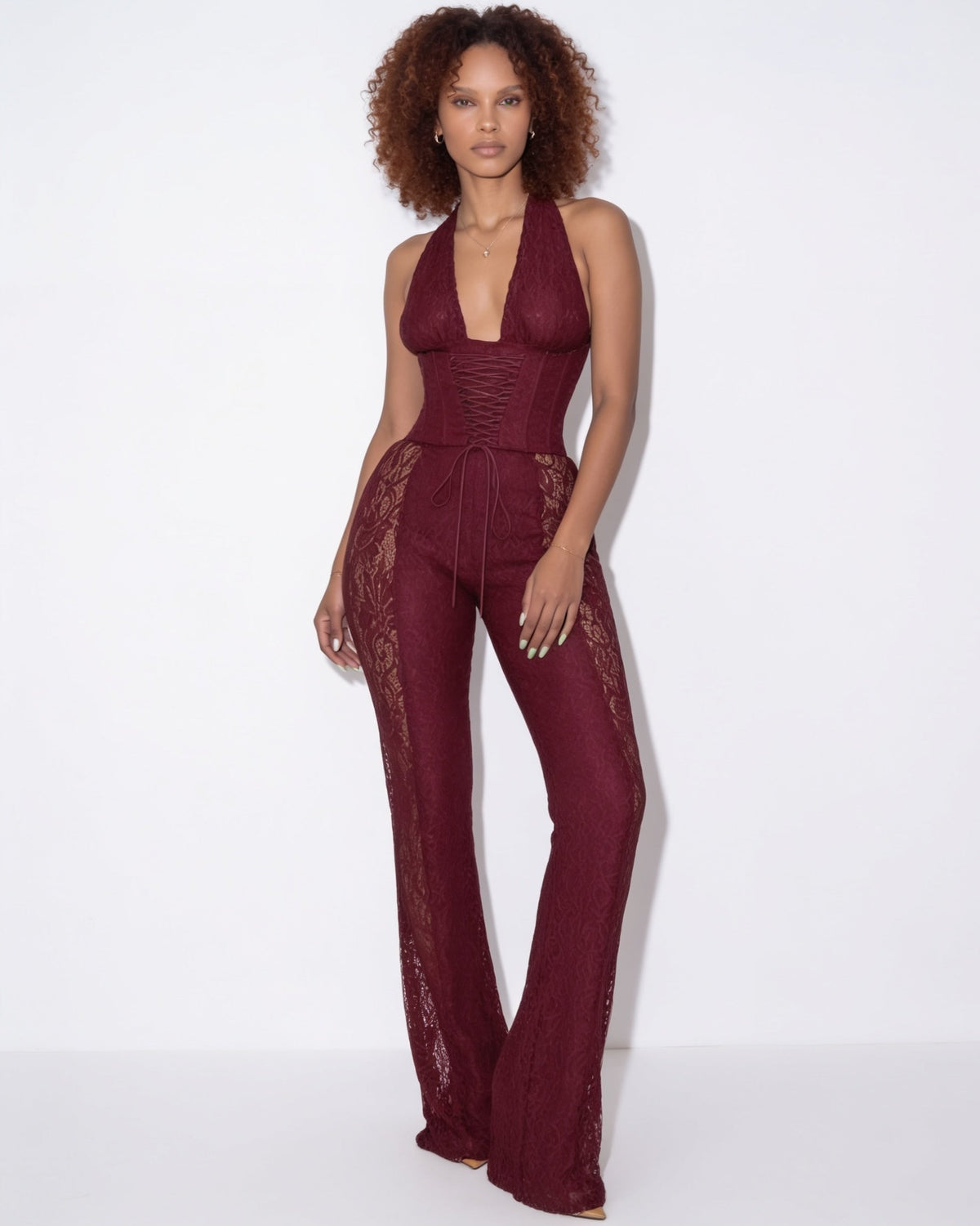 Loovay Ilarya Kanten Halter Jumpsuit met Flared Pijpen