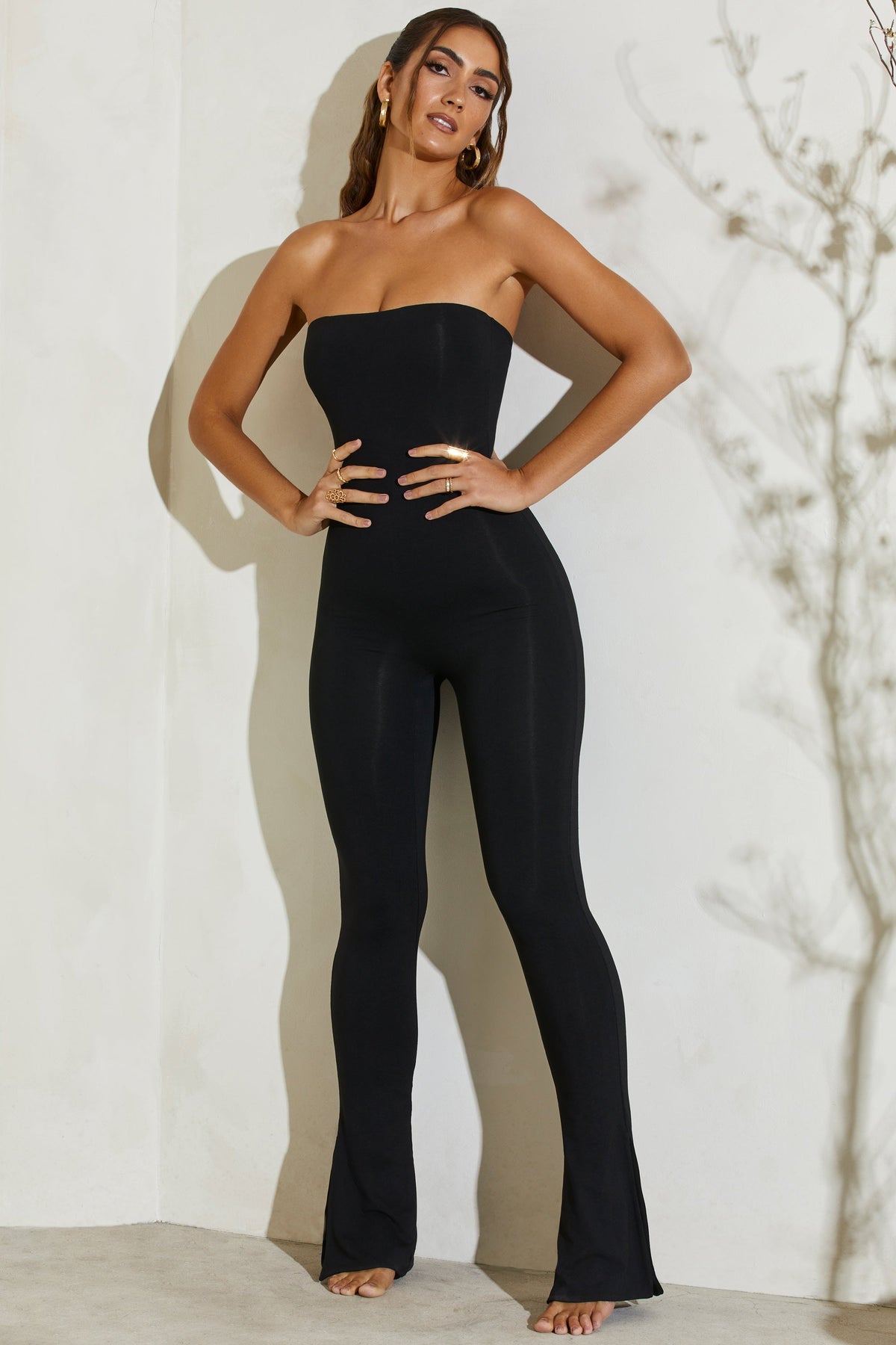 Loovay Vexélia Strapless Jumpsuit met Uitlopende Pijpen