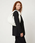 Loovay Colette Gevlochten Hobo Tas met Knoopdetail