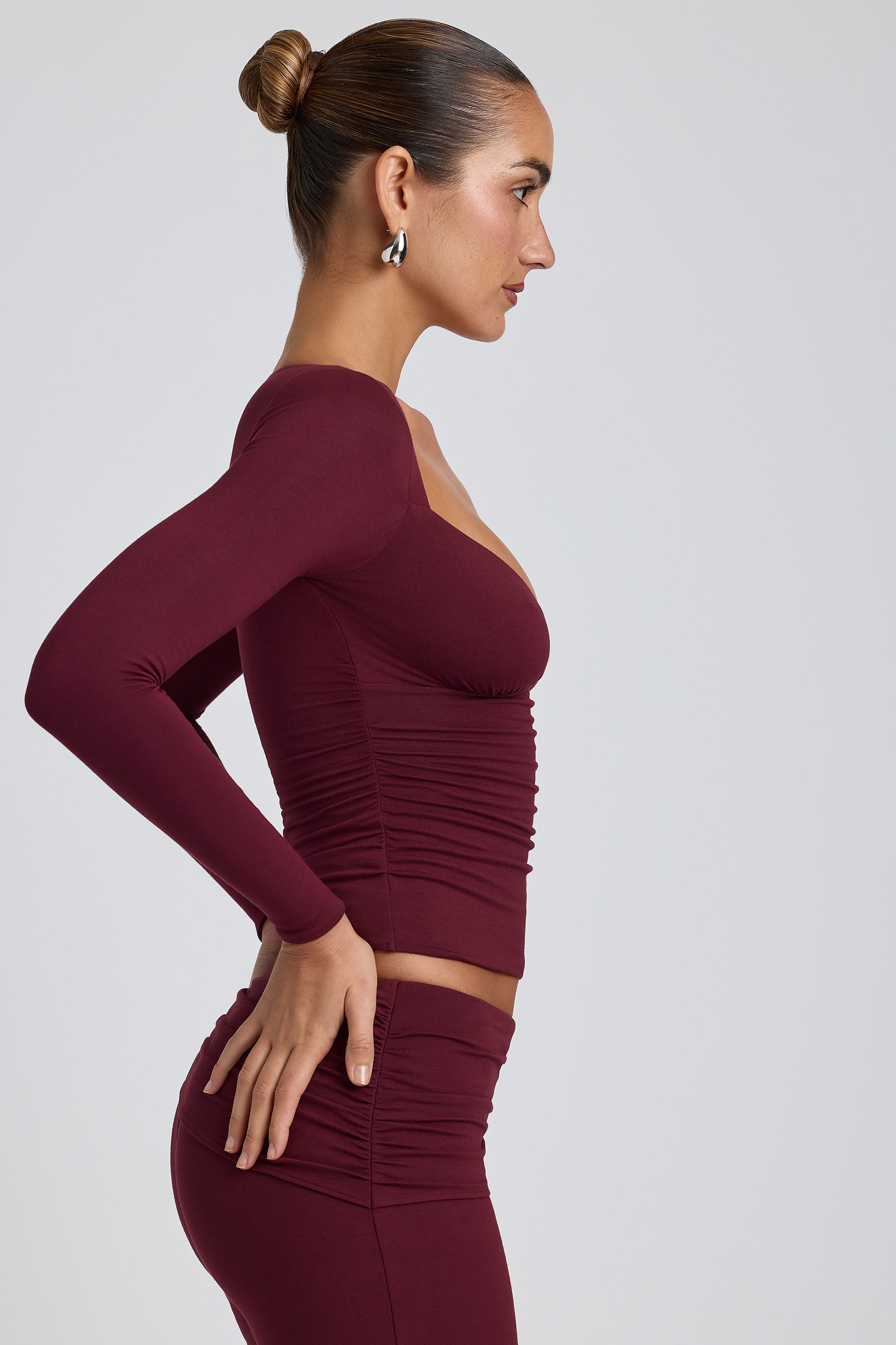 Loovay Solenne, Sculpt V Hals Top