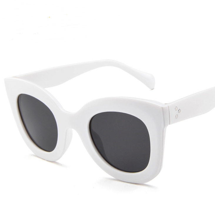 Loovay Laura Zonnebril, Cat Eye Design