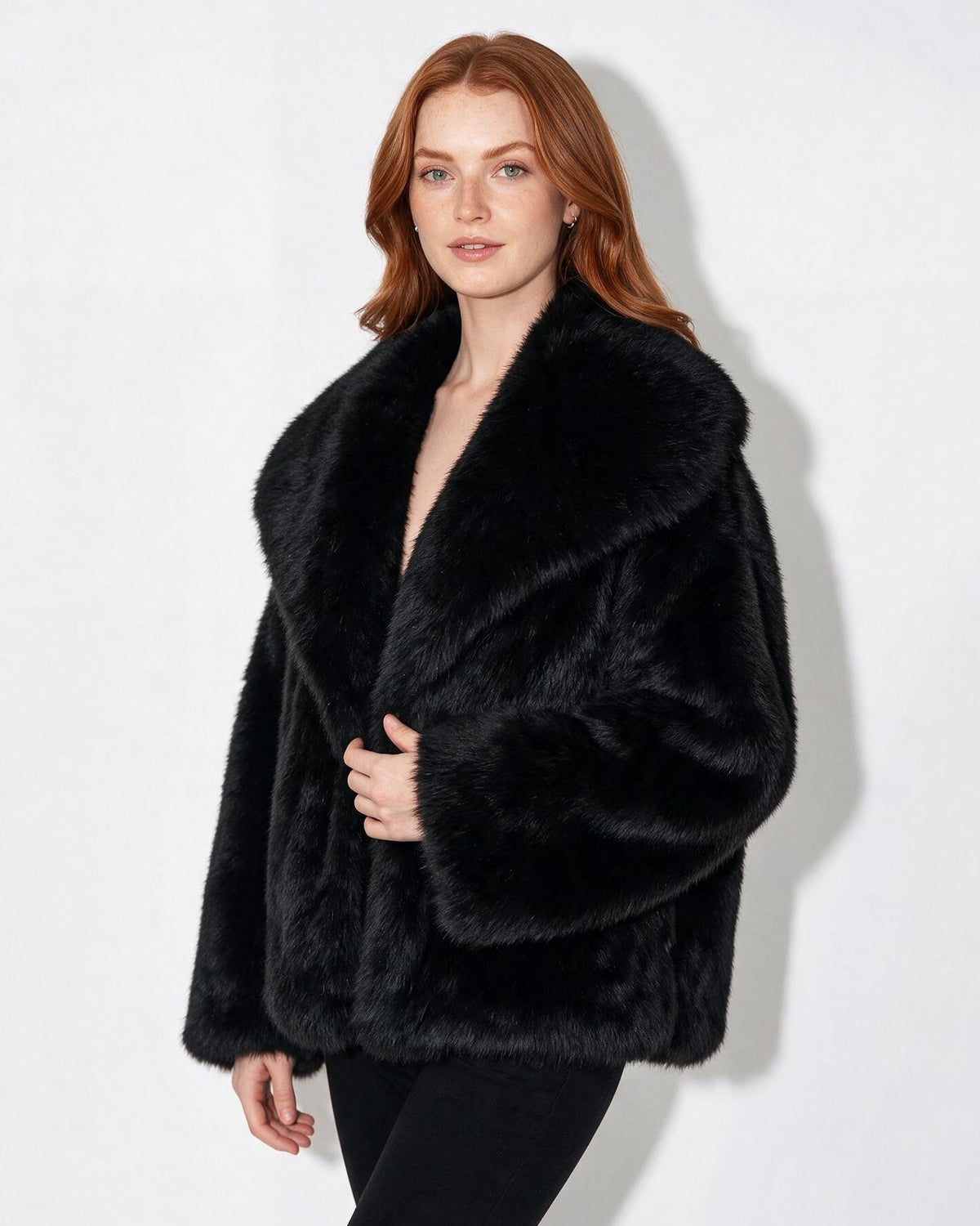 Loovay Isabeau Cropped Imitatiebont Jas met Grote Kraag