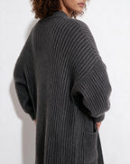 Loovay Marvienne Lang Gebreid Vest, Oversized Pasvorm
