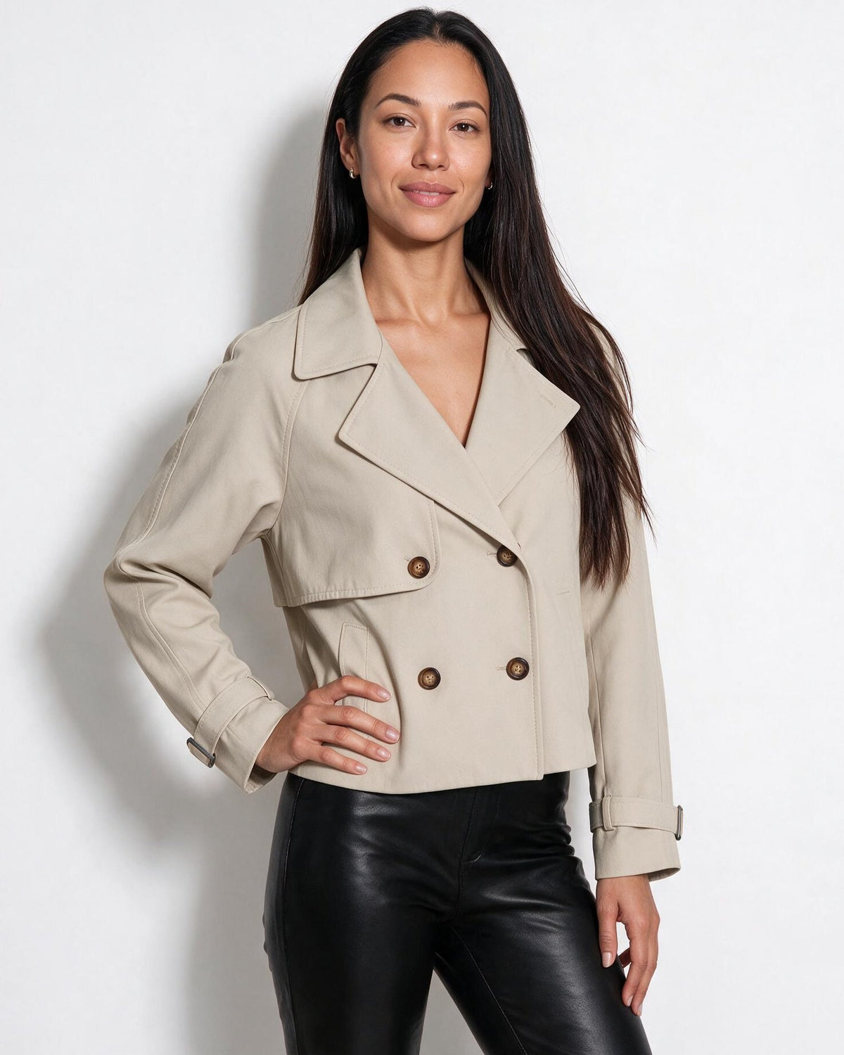 Loovay Celine Korte Trenchcoat met Stormflap