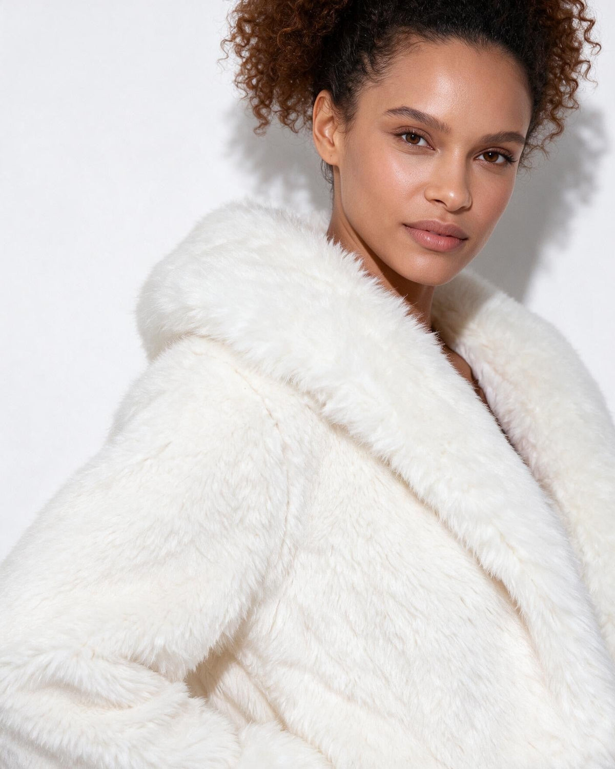 Loovay Amélie Cropped Imitatiebont Jas met Capuchon
