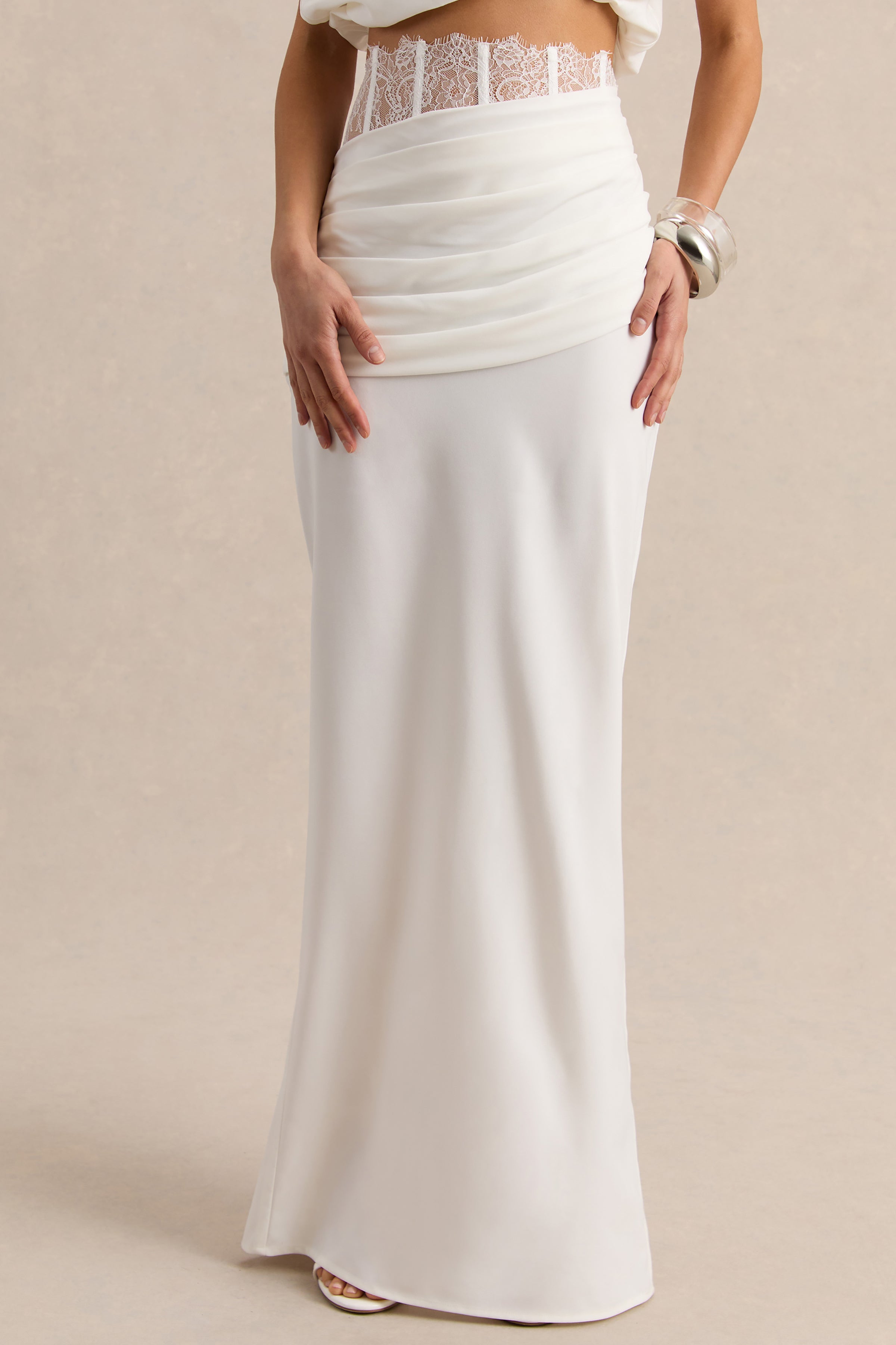 Loovay Silora Set, Satijnen Tweedelige Maxi Set met Kantdetail
