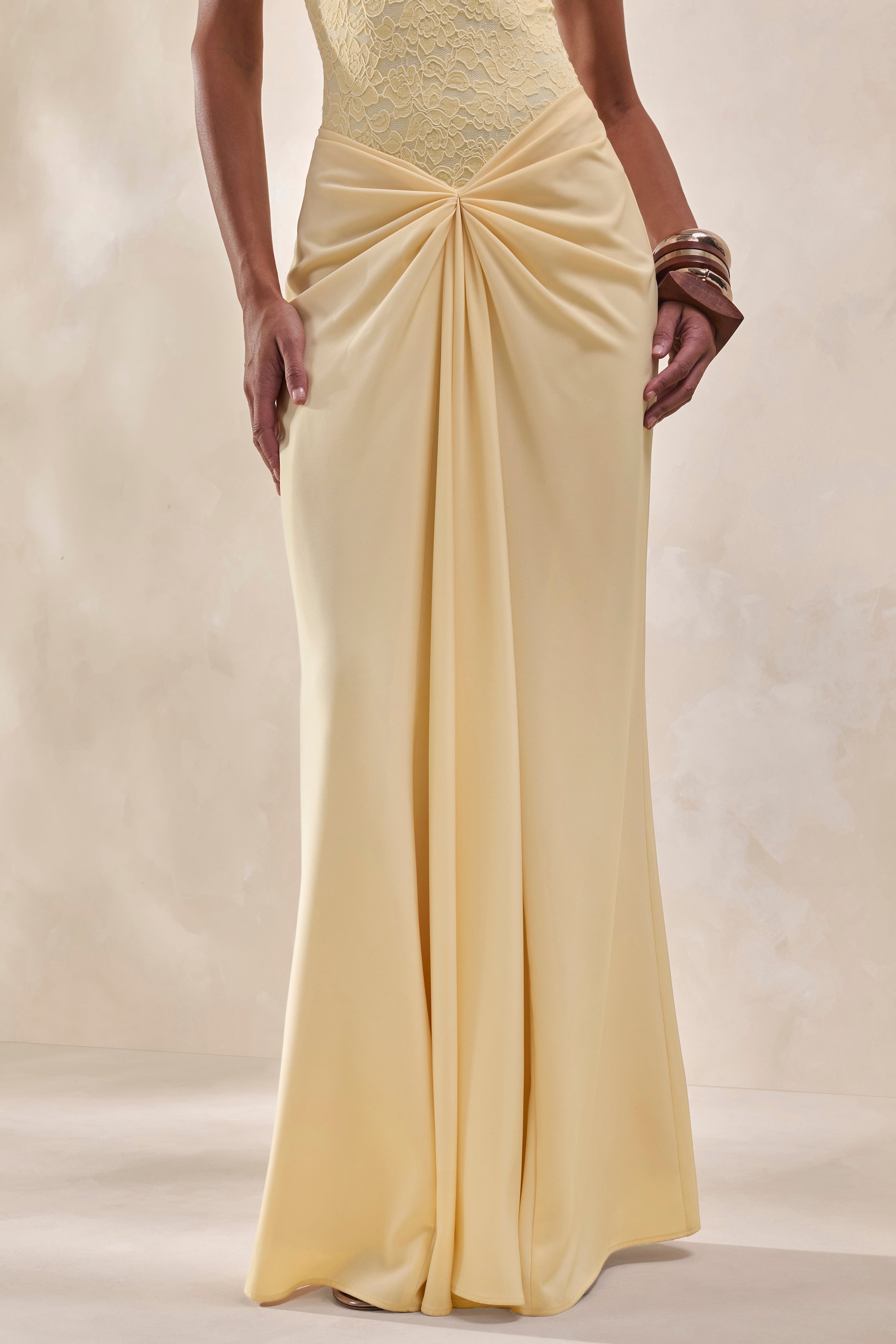 Loovay Soleilé Set, Kanten Body en Satijnen Maxi Rok