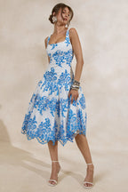Loovay Azurelle Midi Jurk, Wit met Blauwe Borduurdetails
