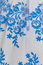 Loovay Azurelle Midi Jurk, Wit met Blauwe Borduurdetails