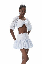 Loovay Fleurique, Witte Crop Top en Minirok Set