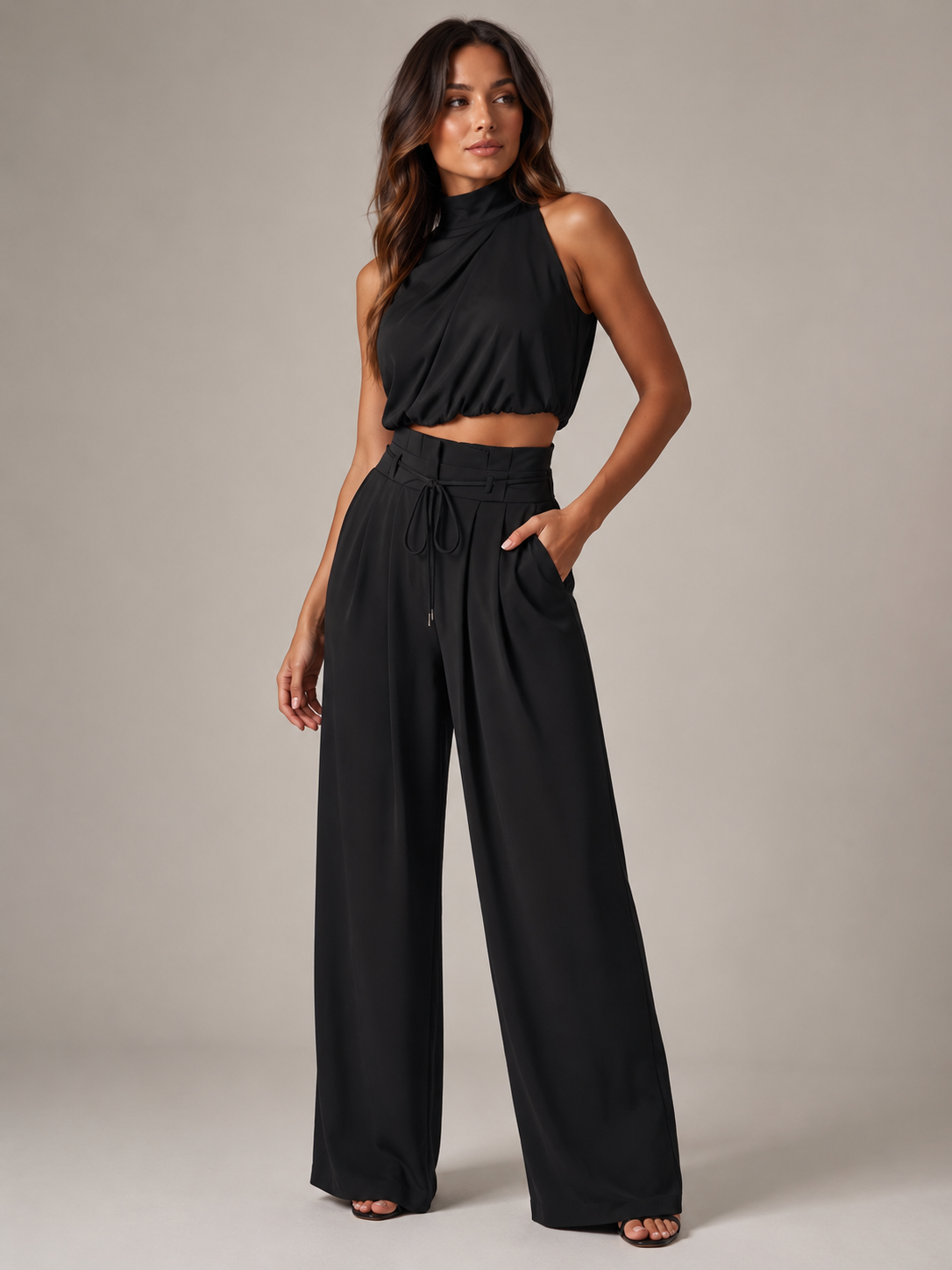 Loovay Arvenza Tweedelige Set, Haltertop en Wide Leg Broek