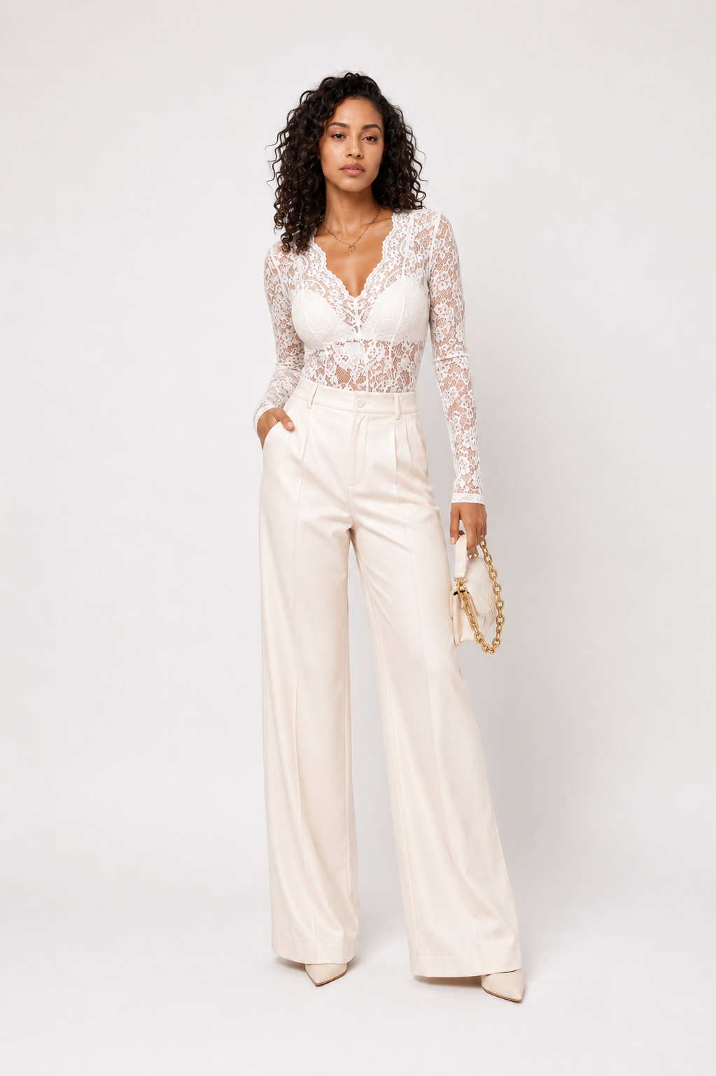 Loovay Roselisse Top, Luxe Kantdetails