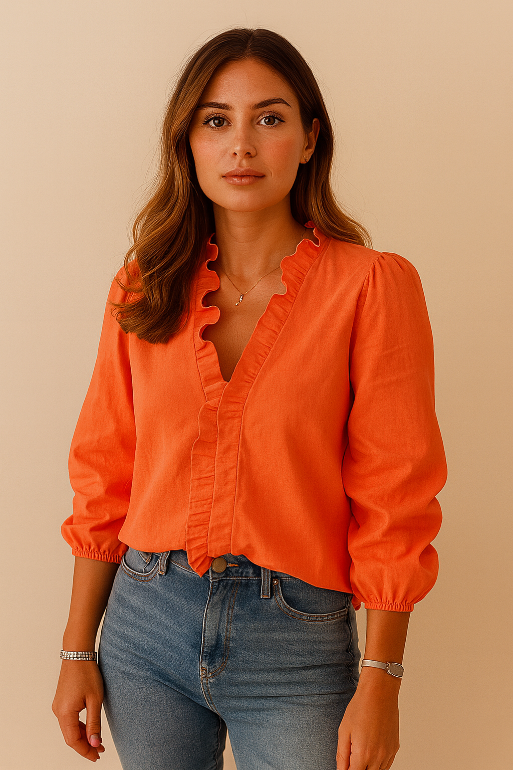 Coraline – De blouse die subtiel charme toevoegt