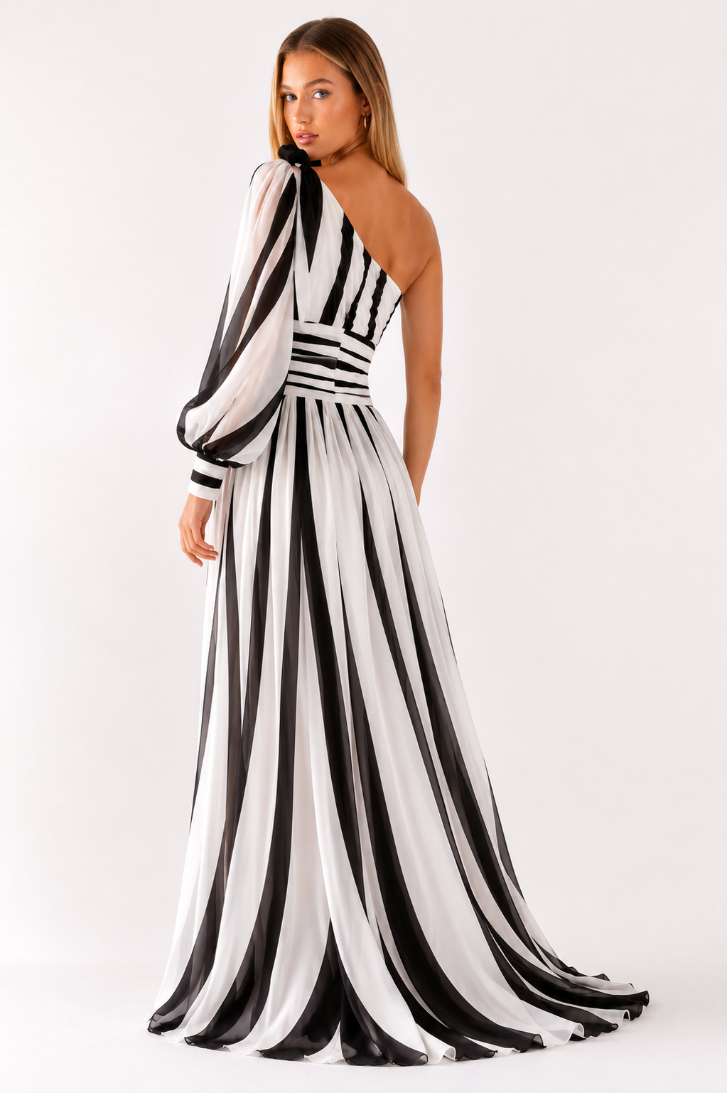 Loovay Aurélia Jurk, One Shoulder Maxi Design