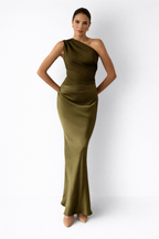 Loovay Seraphine Jurk, Asymmetrische Satijnlook