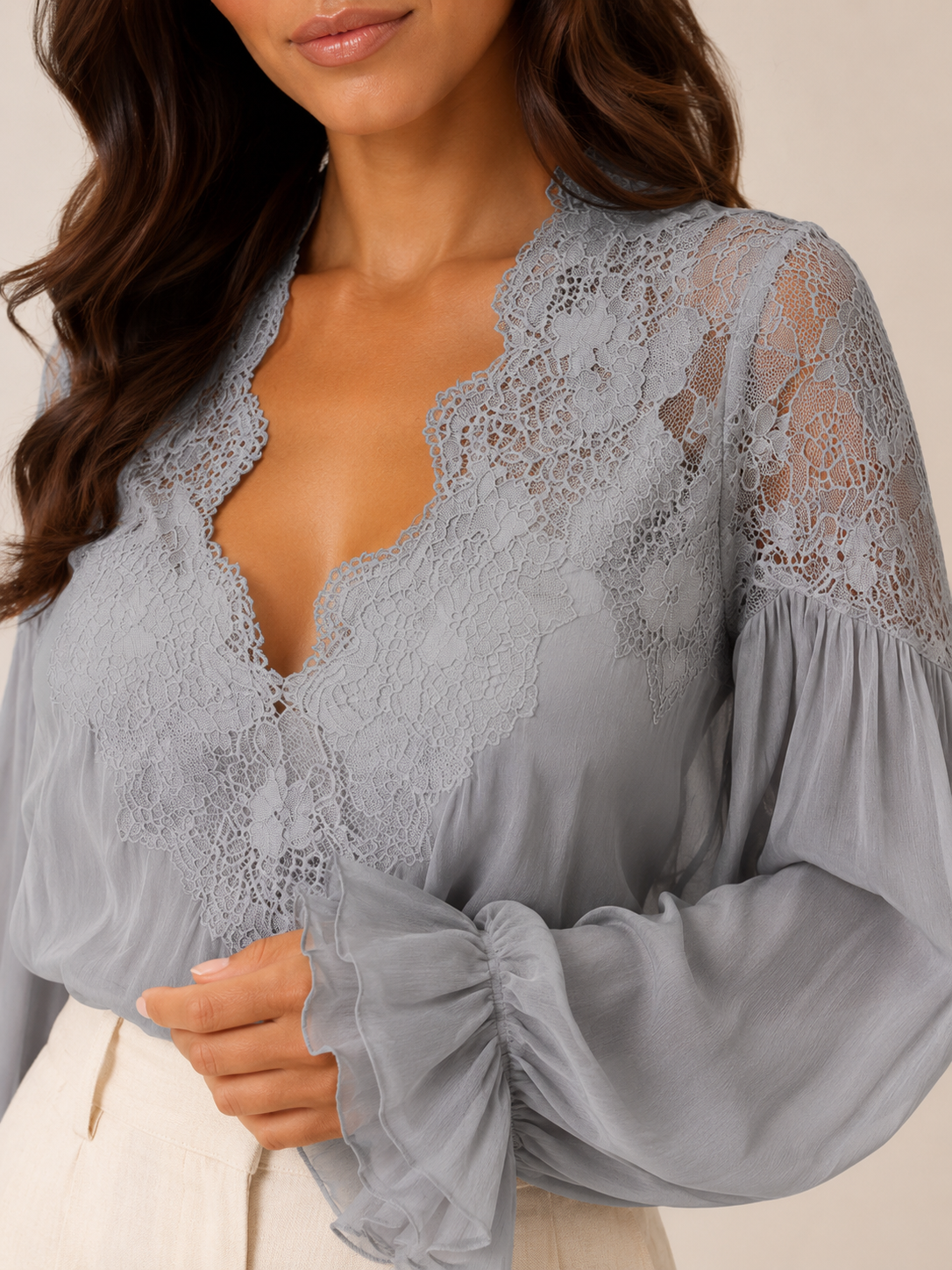 Loovay Elvaria Blouse, Kanten V-hals en Ballonmouwen