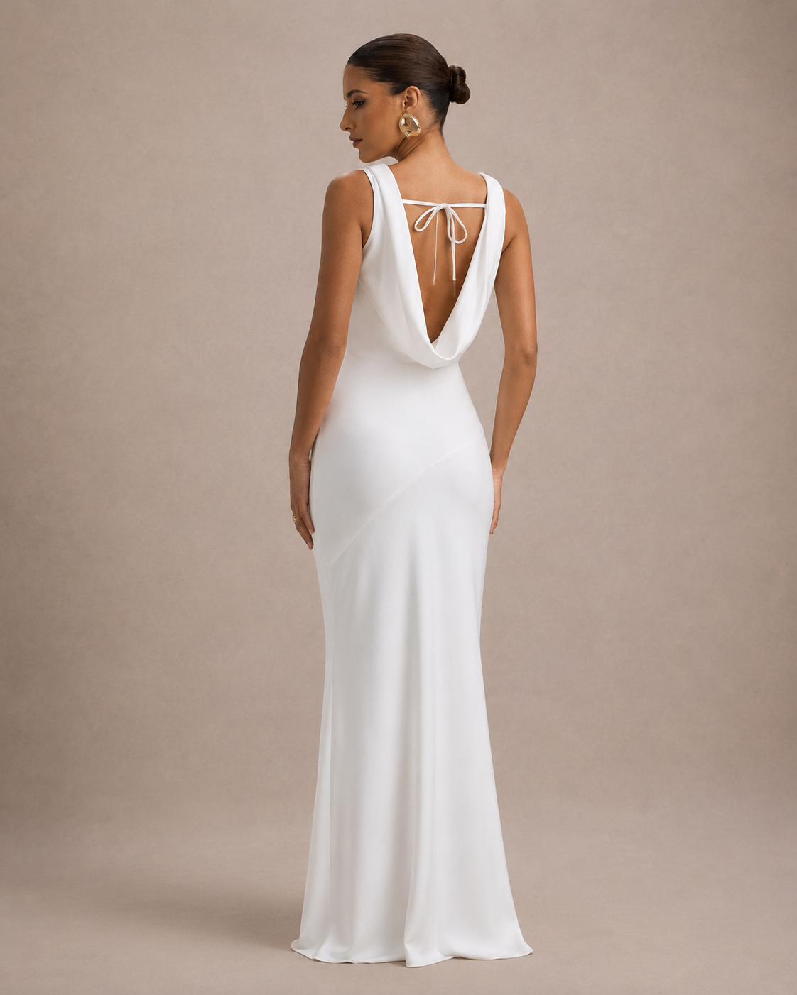 Loovay Veloura Maxi-jurk met Watervalhals en Open Rug