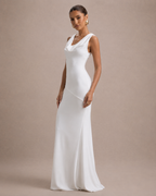 Loovay Veloura Maxi-jurk met Watervalhals en Open Rug