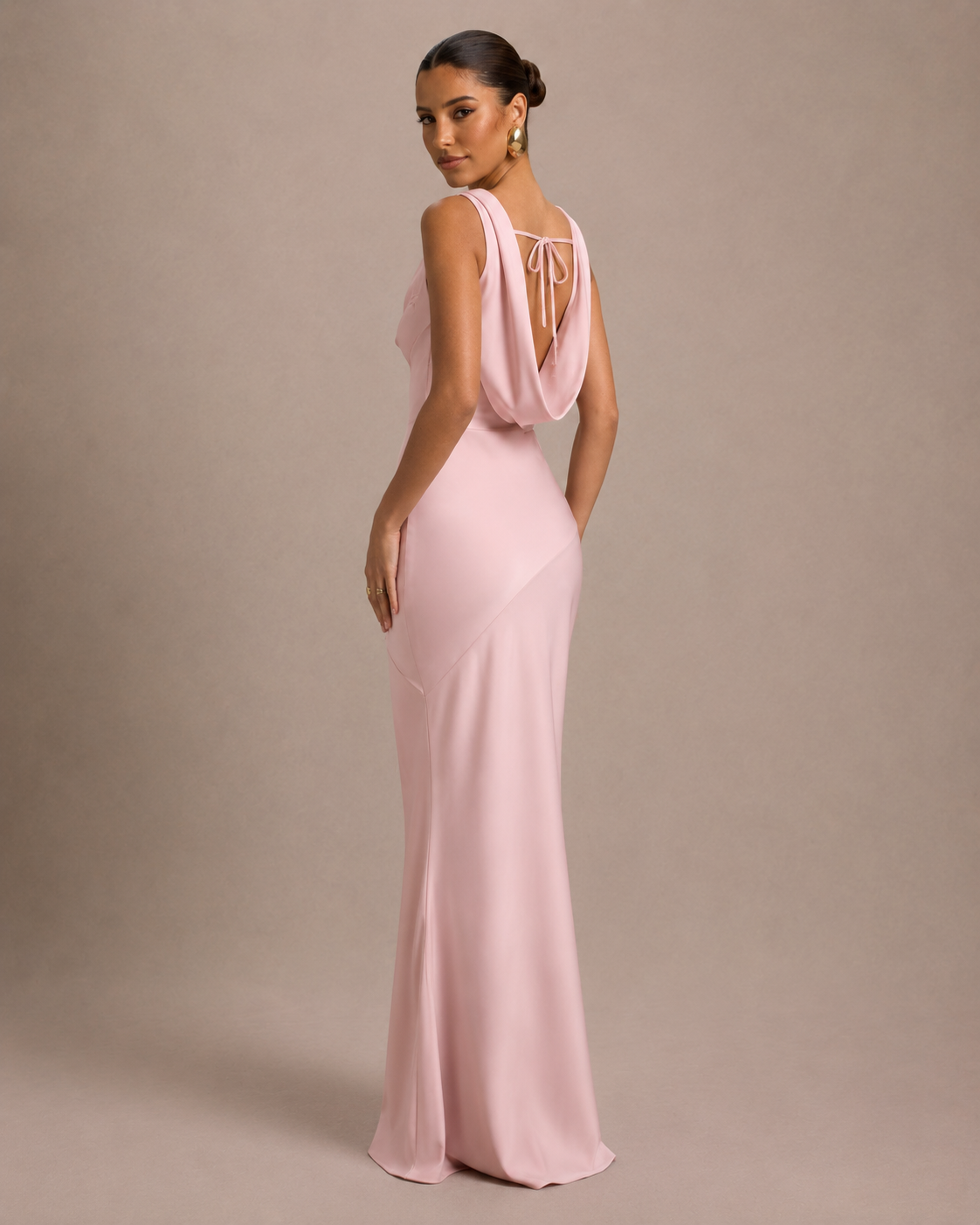 Loovay Veloura Maxi-jurk met Watervalhals en Open Rug