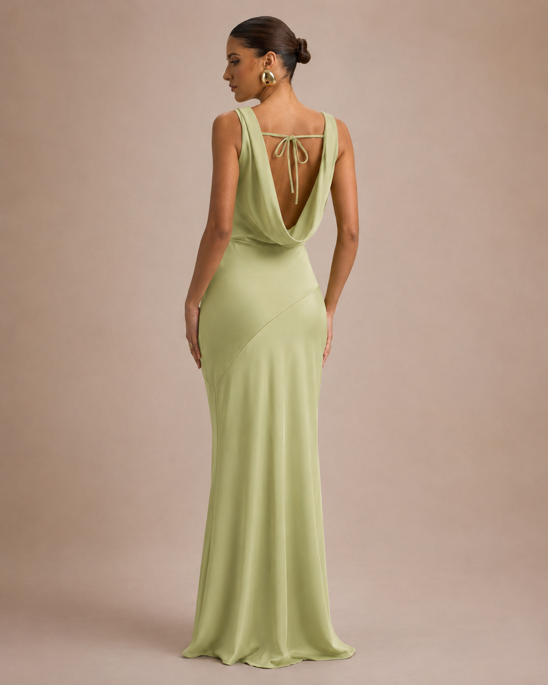Loovay Veloura Maxi-jurk met Watervalhals en Open Rug