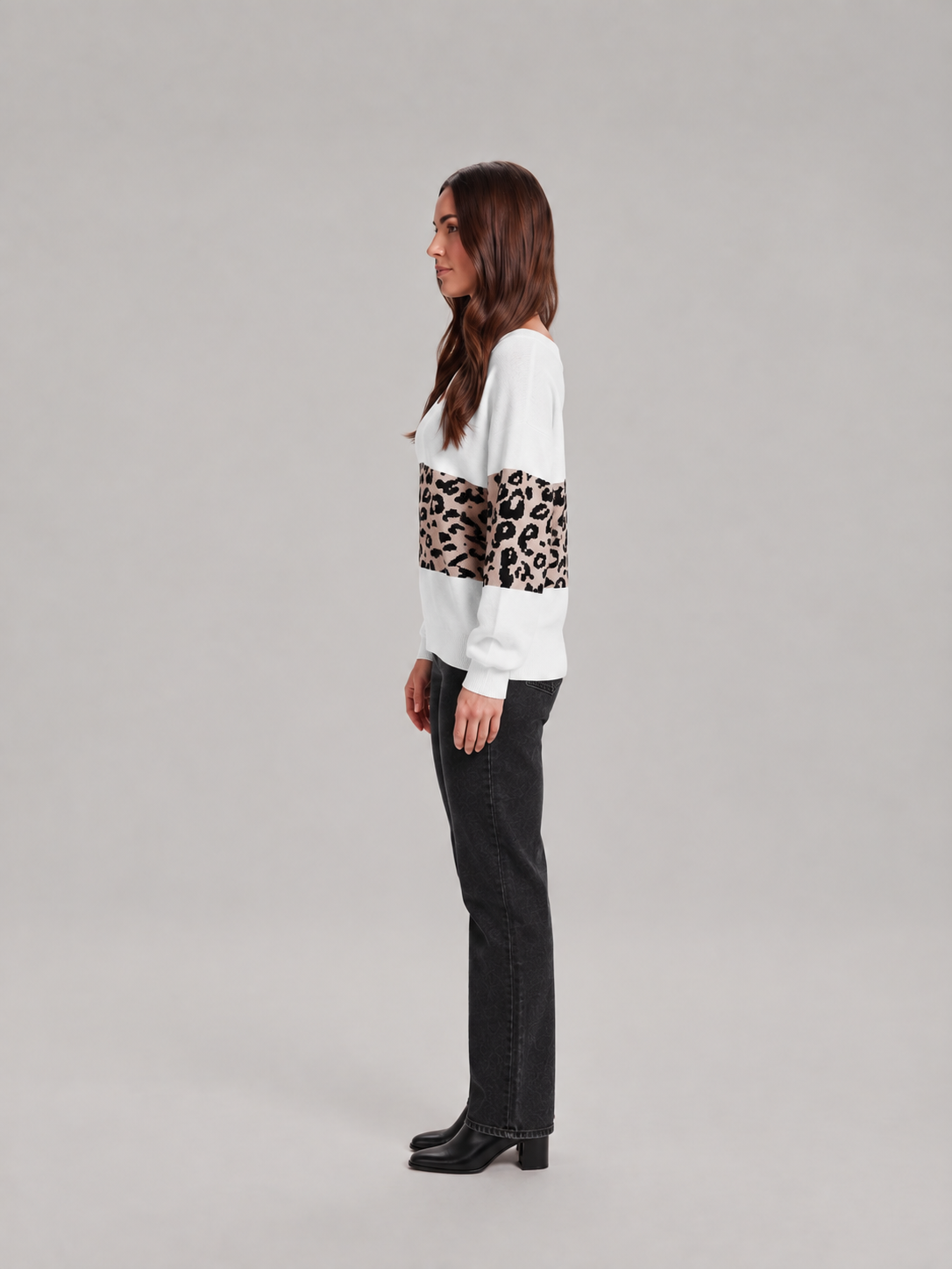 Loovay Rovina Off Shoulder Sweater met Luipaardprint
