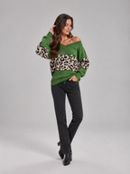Loovay Rovina Off Shoulder Sweater met Luipaardprint