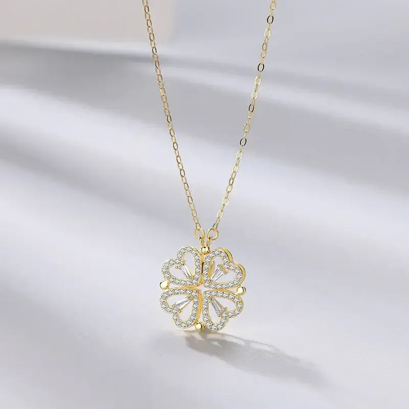 Loovay Clovelle Ketting, Klaverhanger