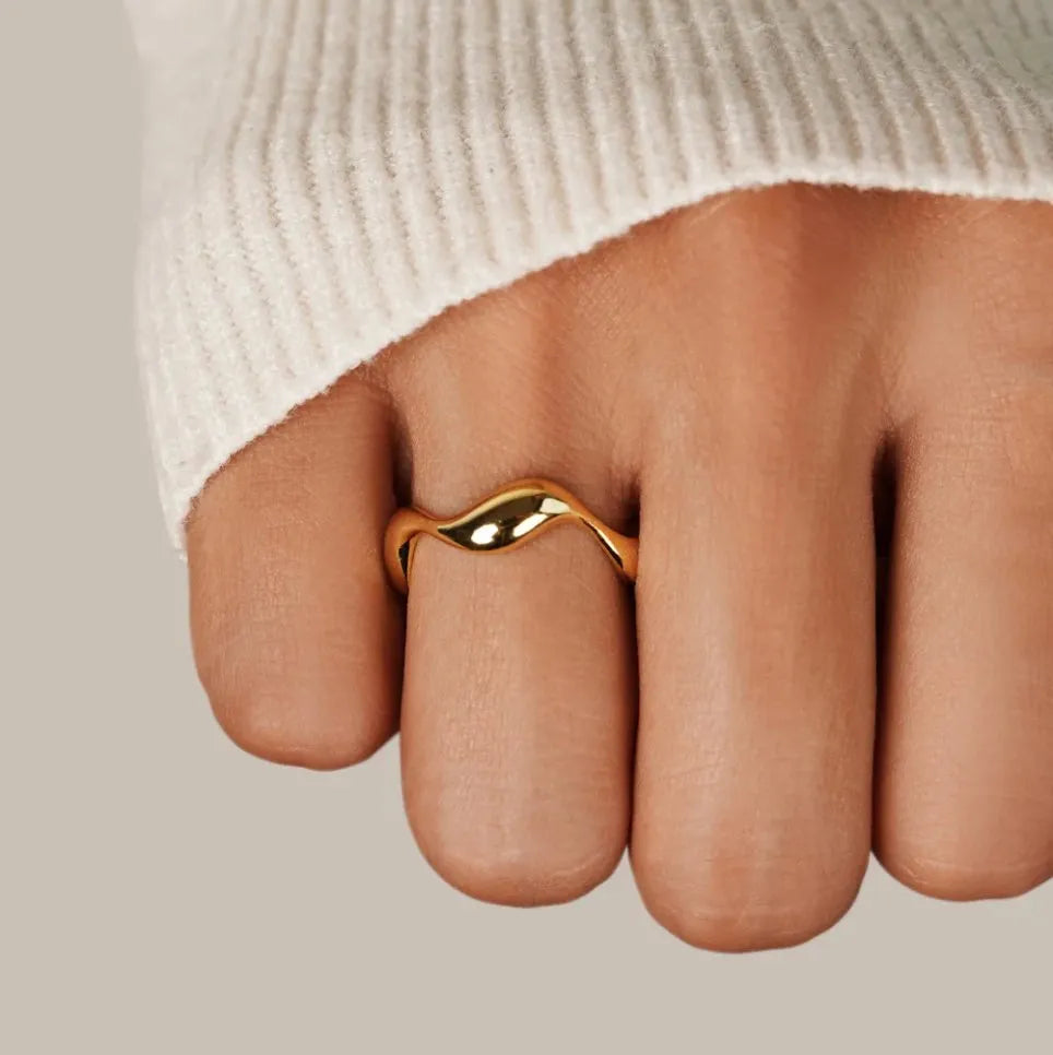 Loovay Virella Ring, Golvend Design