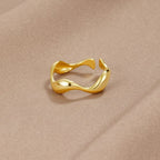 Loovay Virella Ring, Golvend Design