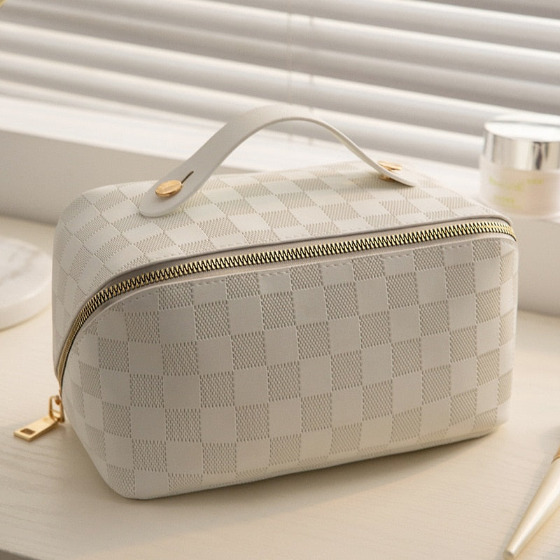 Loovay Dalenza Make-uptas, Geruit Design