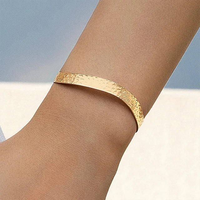 Loovay Janora Armband, Kruis Detail