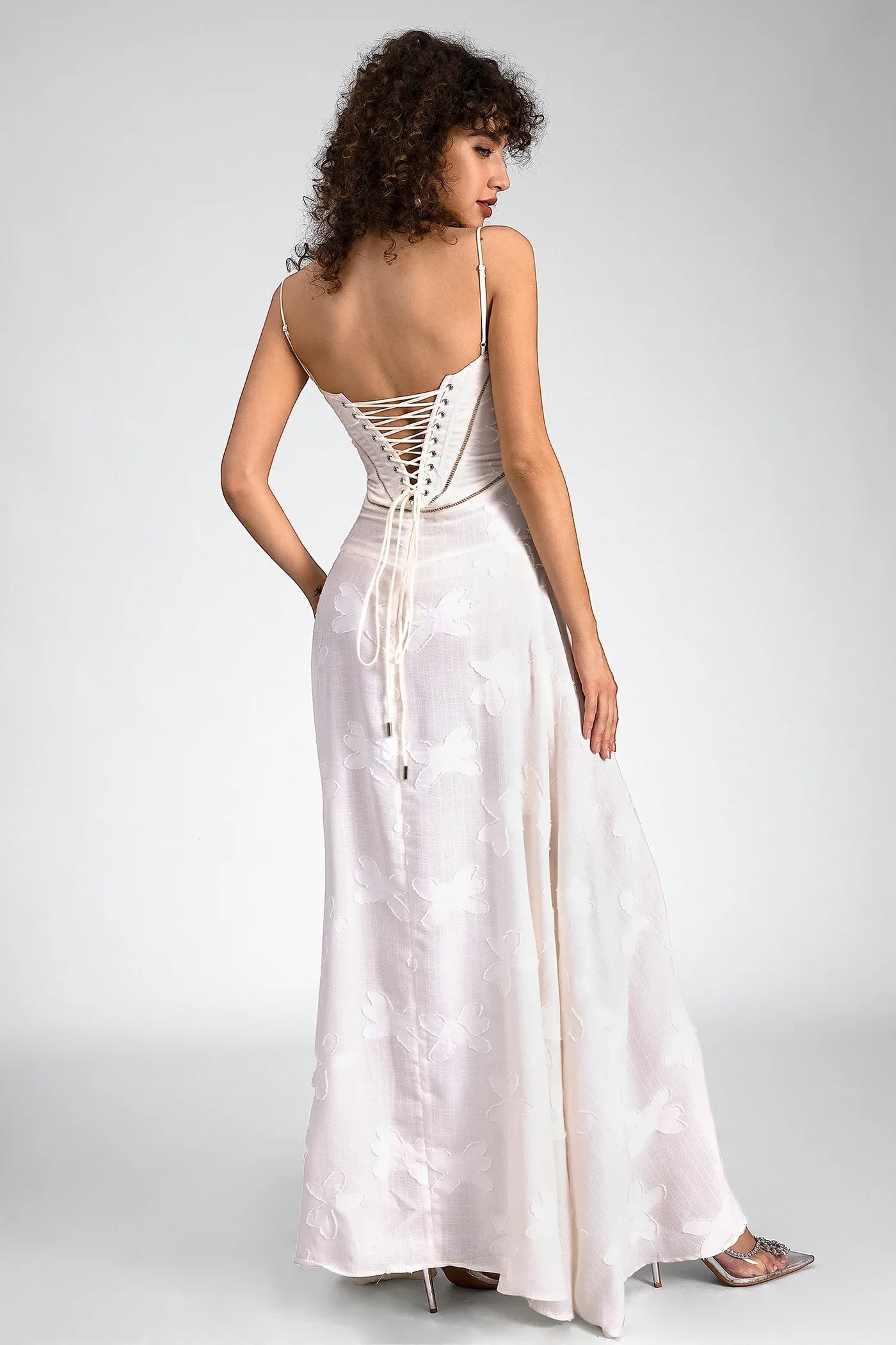 Loovay Papillon, Witte Maxi Jurk met Vlinderdetails