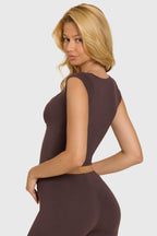 Loovay Mirelle, Modal Top met Diepe Halslijn