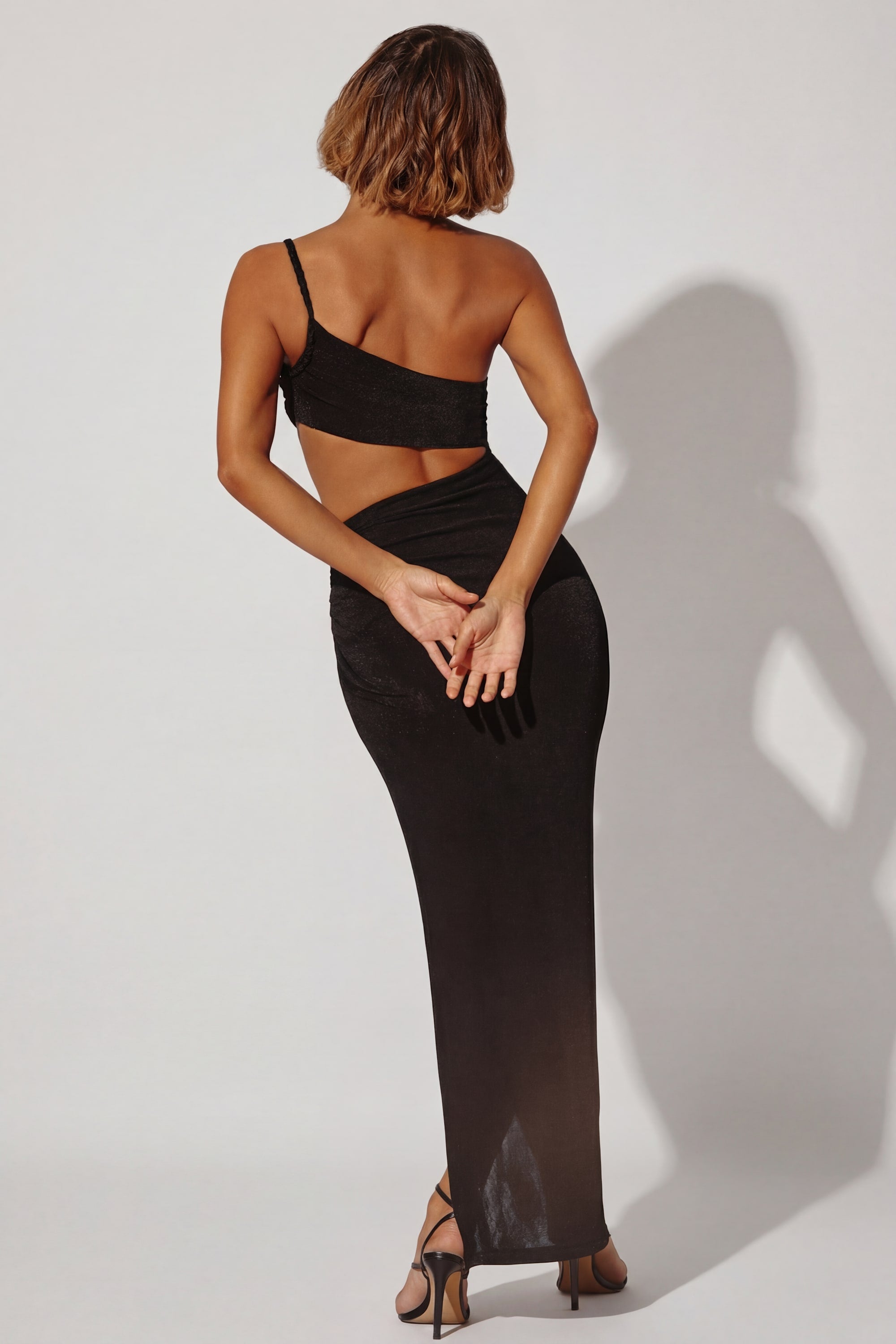Loovay Zafyra, Asymmetrische Cut Out Maxi Jurk