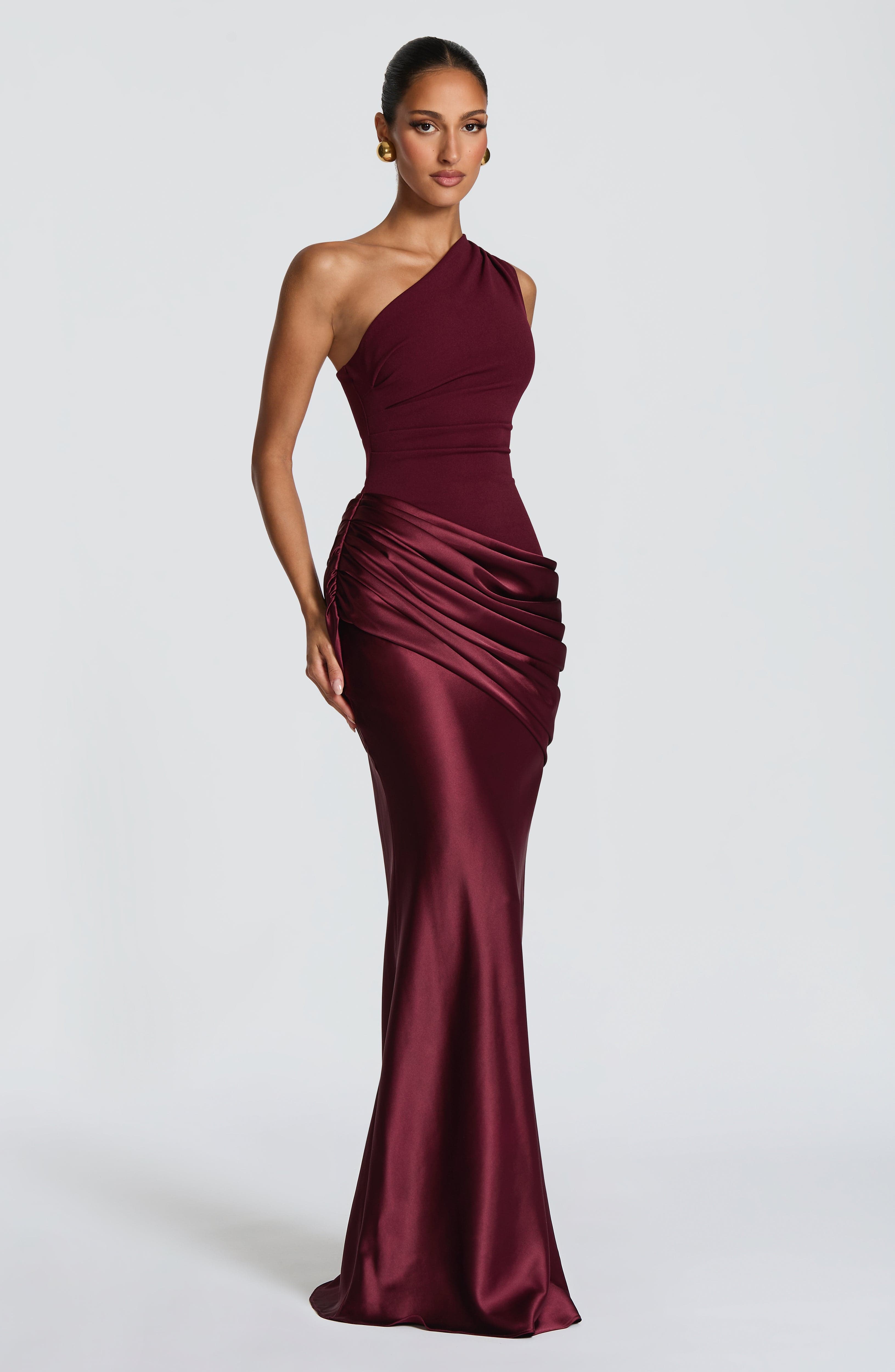 Loovay Abrielle Jurk, One Shoulder Maxi Design