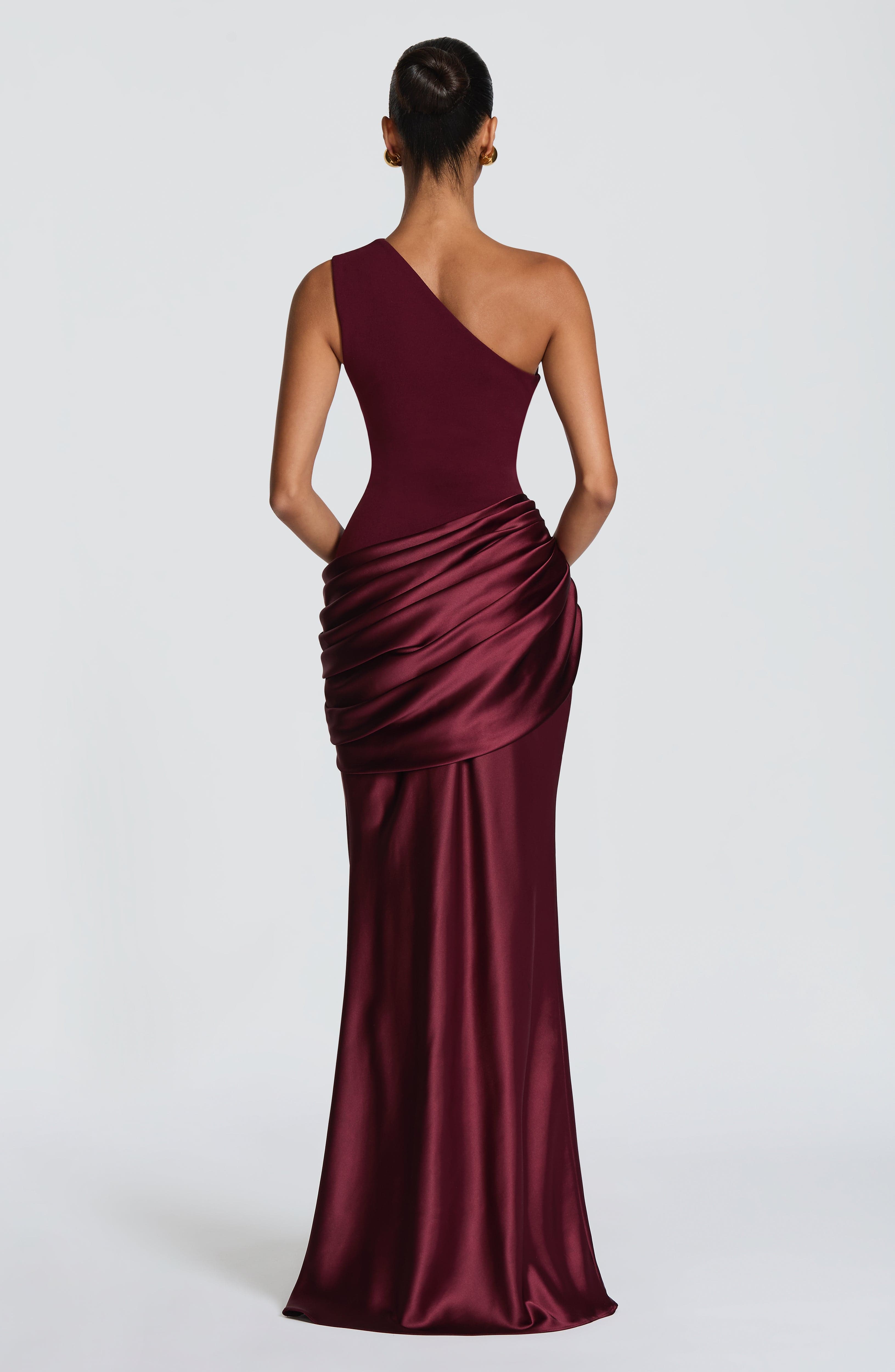 Loovay Abrielle Jurk, One Shoulder Maxi Design