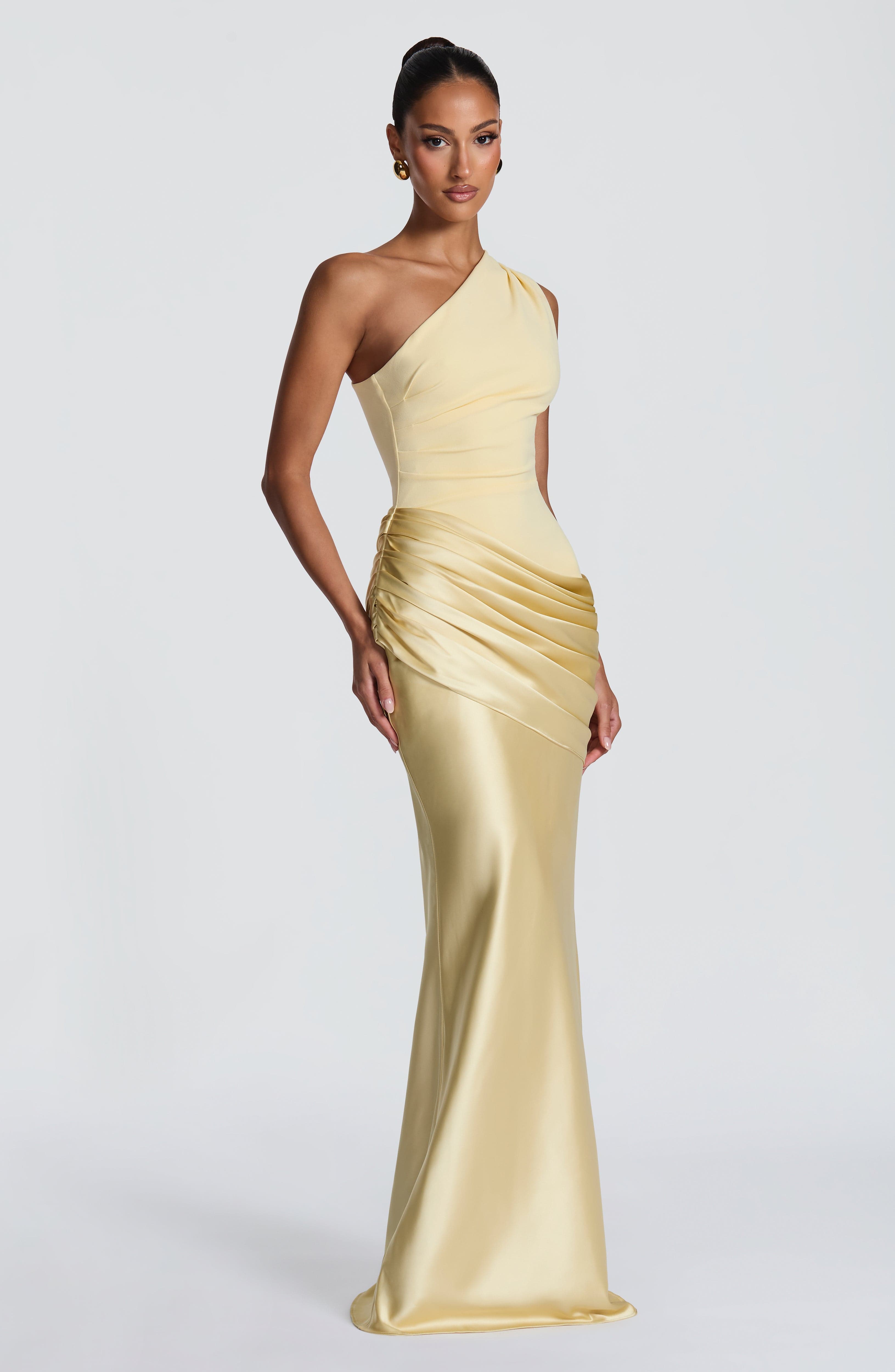Loovay Abrielle Jurk, One Shoulder Maxi Design