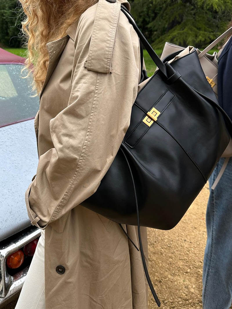 Loovay Courbelle Shopper met Gebogen Silhouet