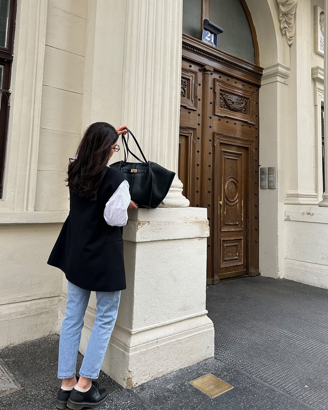 Loovay Courbelle Shopper met Gebogen Silhouet
