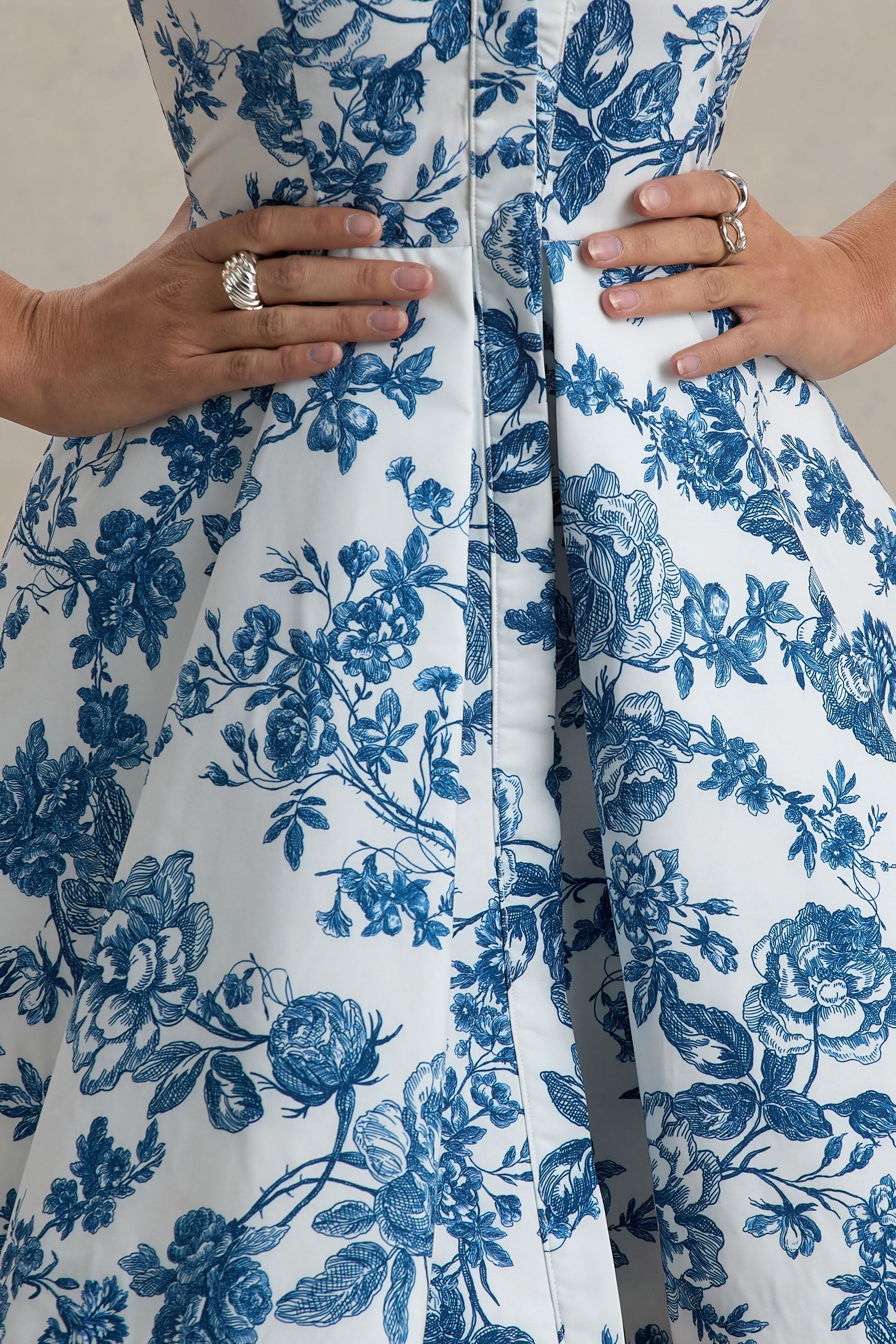 Loovay Belloura Jurk, Halter Mini met Blauwe Bloemenprint